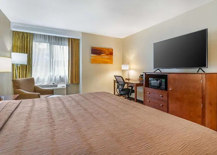 Best Western John Muir Inn