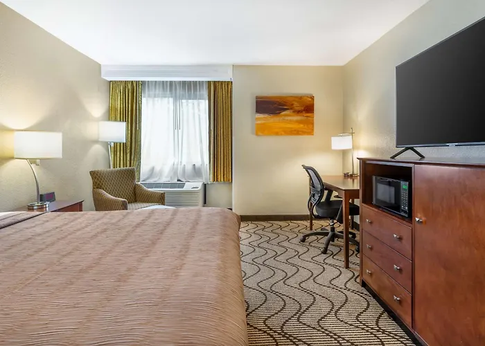 Best Western John Muir Inn