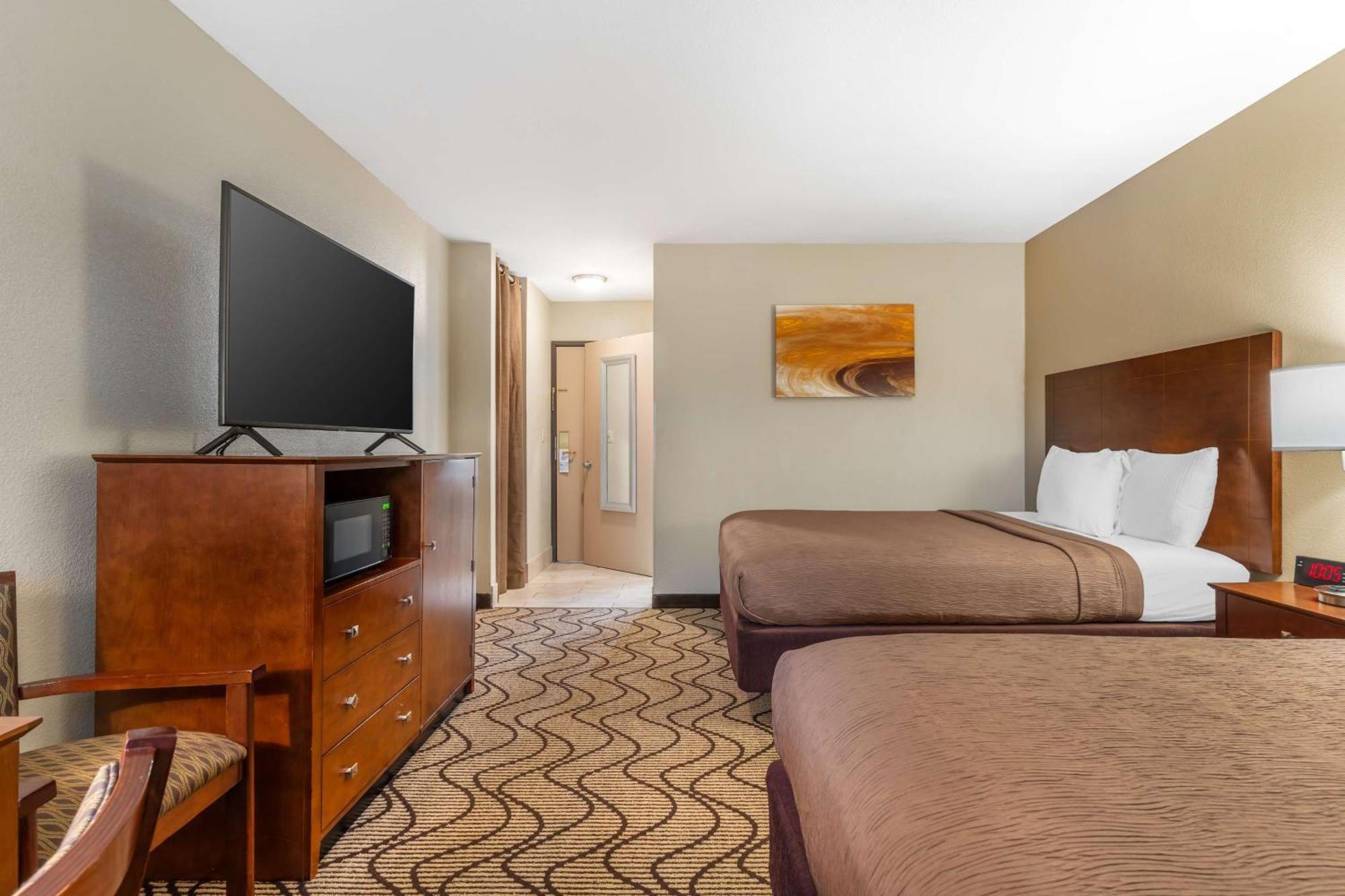 Hotel Western John Muir 3*