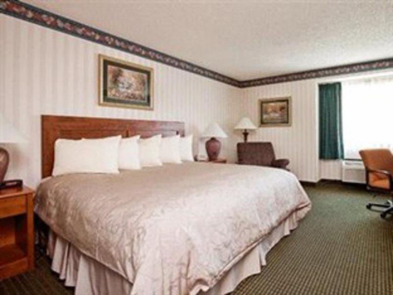 Hotel Western John Muir 3*
