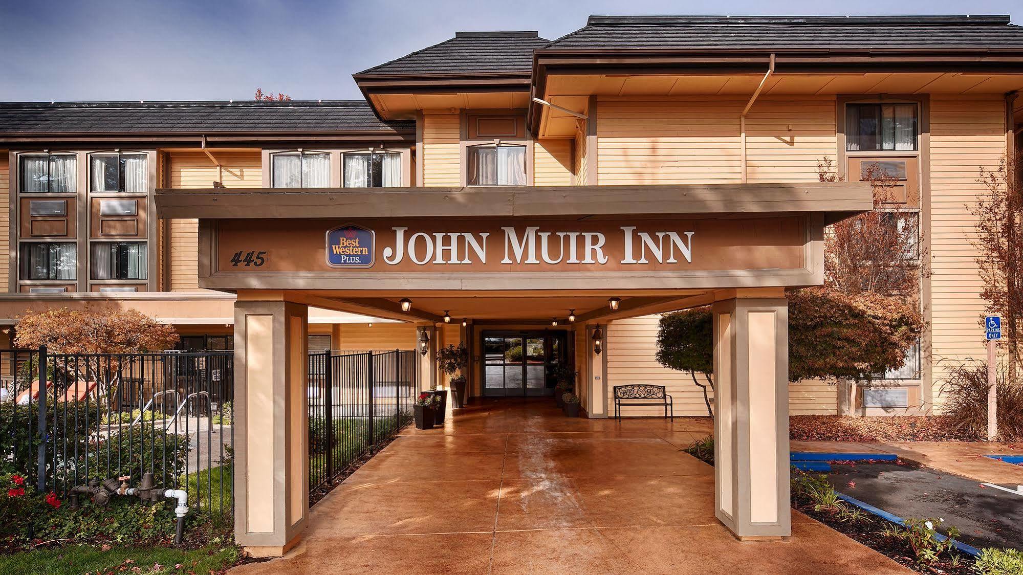Western John Muir Hotel 3*